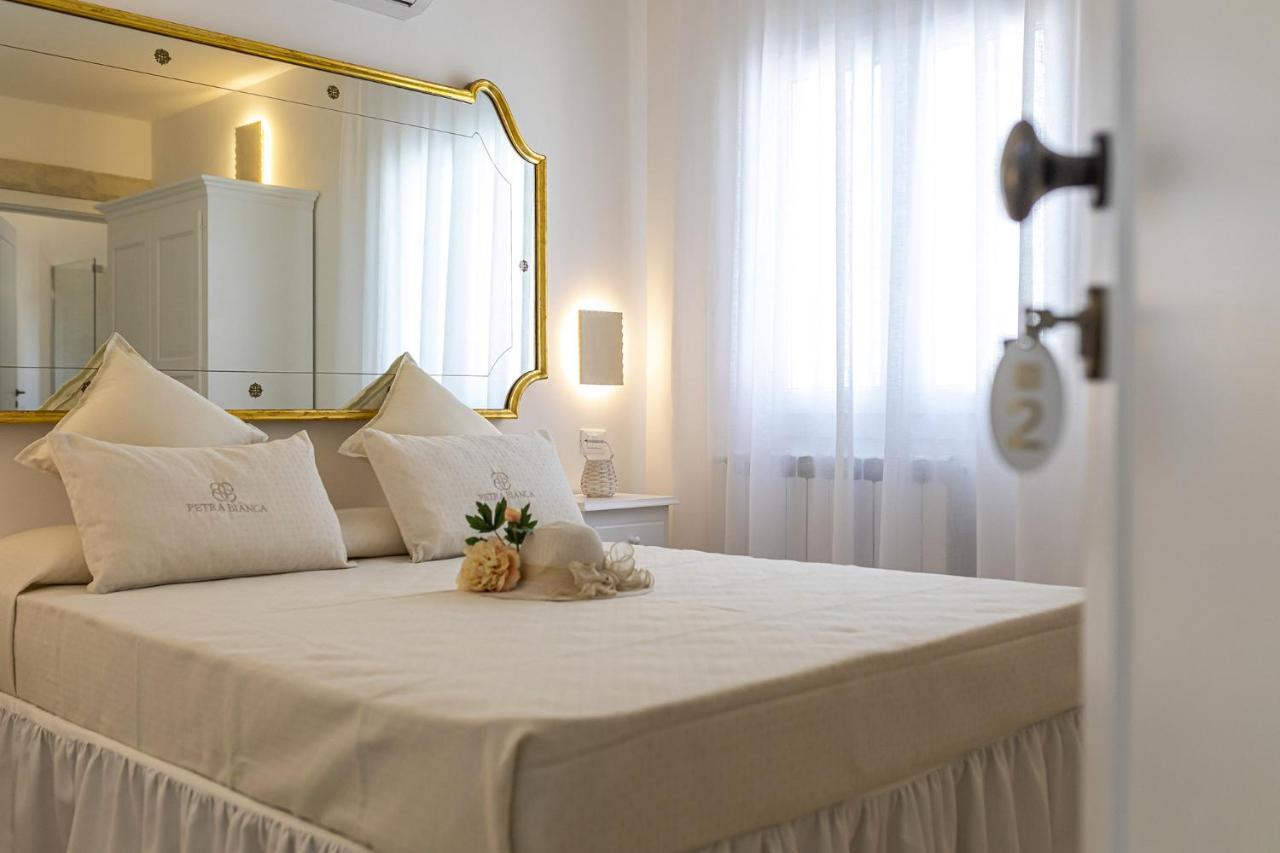 Bed and Breakfast Petra Bianca Torre San Giovanni Exterior foto