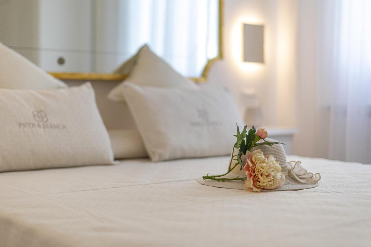 Bed and Breakfast Petra Bianca Torre San Giovanni Exterior foto