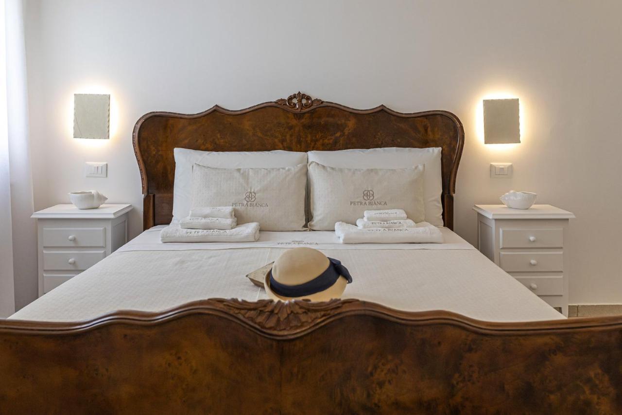 Bed and Breakfast Petra Bianca Torre San Giovanni Exterior foto