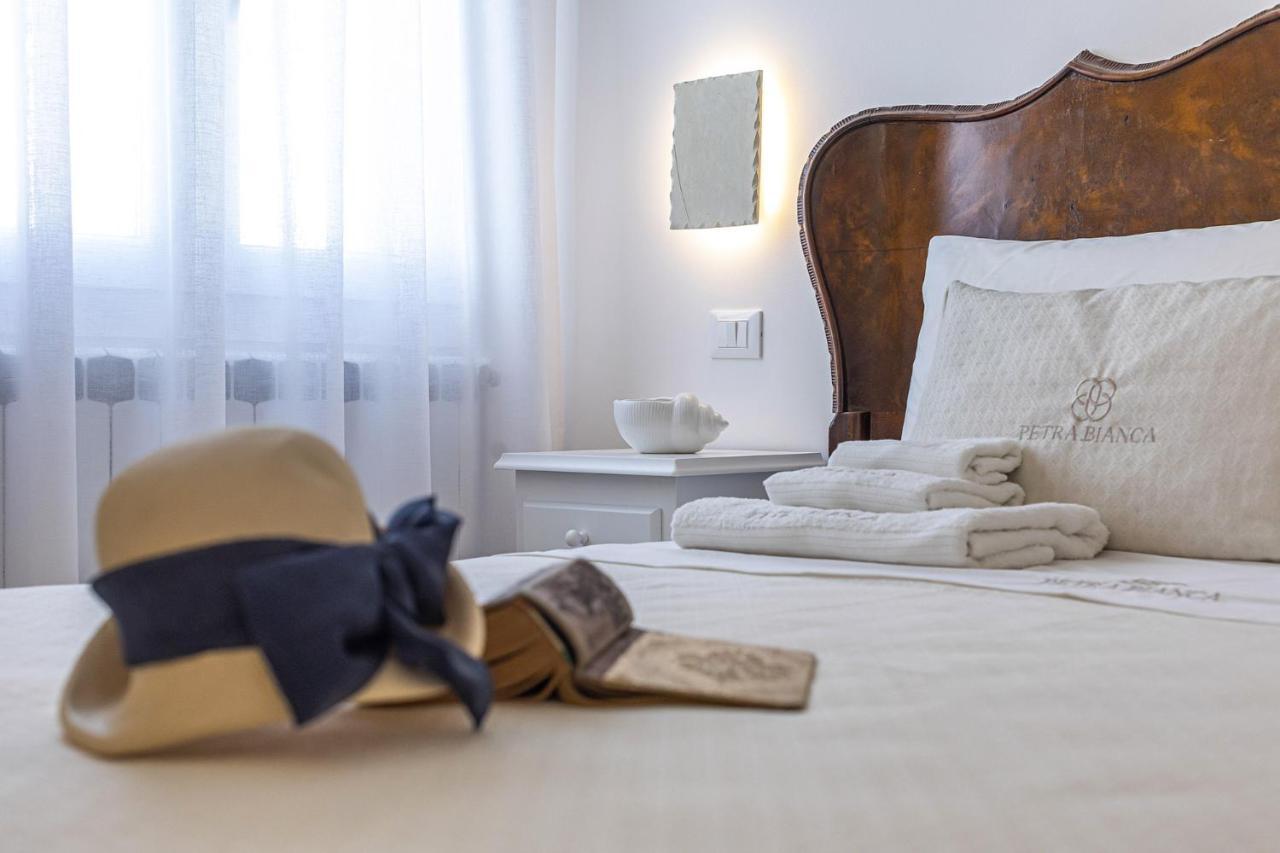 Bed and Breakfast Petra Bianca Torre San Giovanni Exterior foto