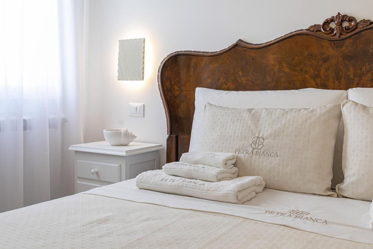 Bed and Breakfast Petra Bianca Torre San Giovanni Exterior foto
